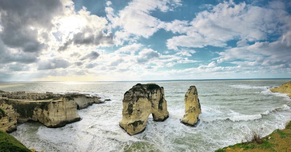Raouche rocks lebanon rock formations in ocean
