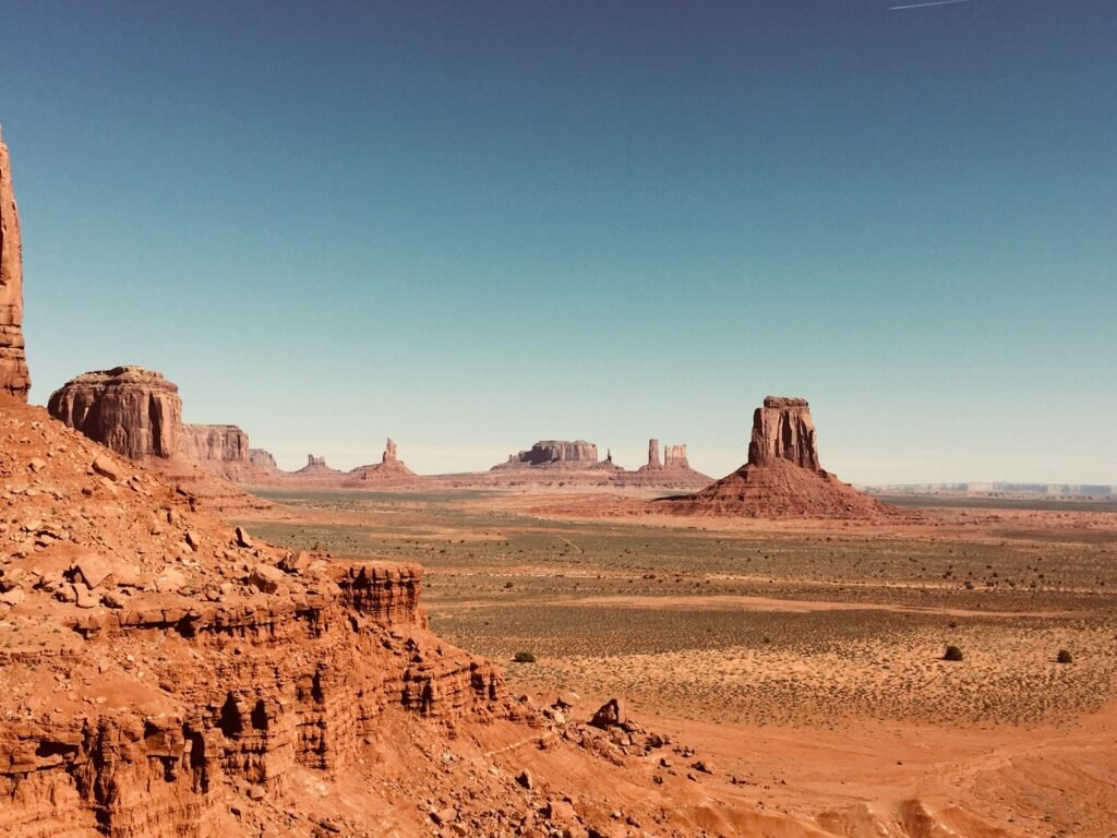 Monument Valley Navajo Tribal Park, Winslow, United States
brown rock formation under blue sky during daytime